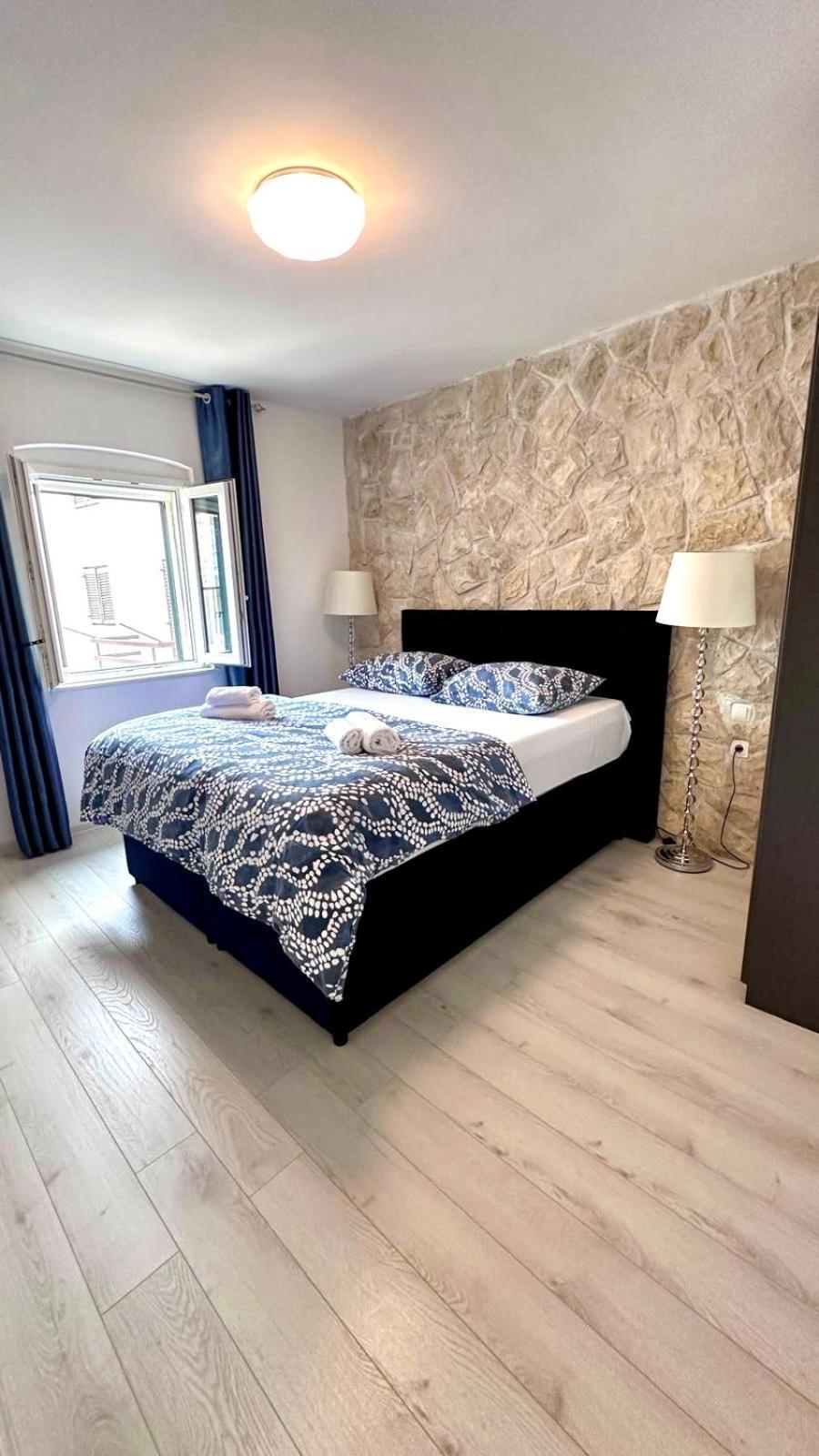 Apartment Vijoleta In City Centre Split Luaran gambar